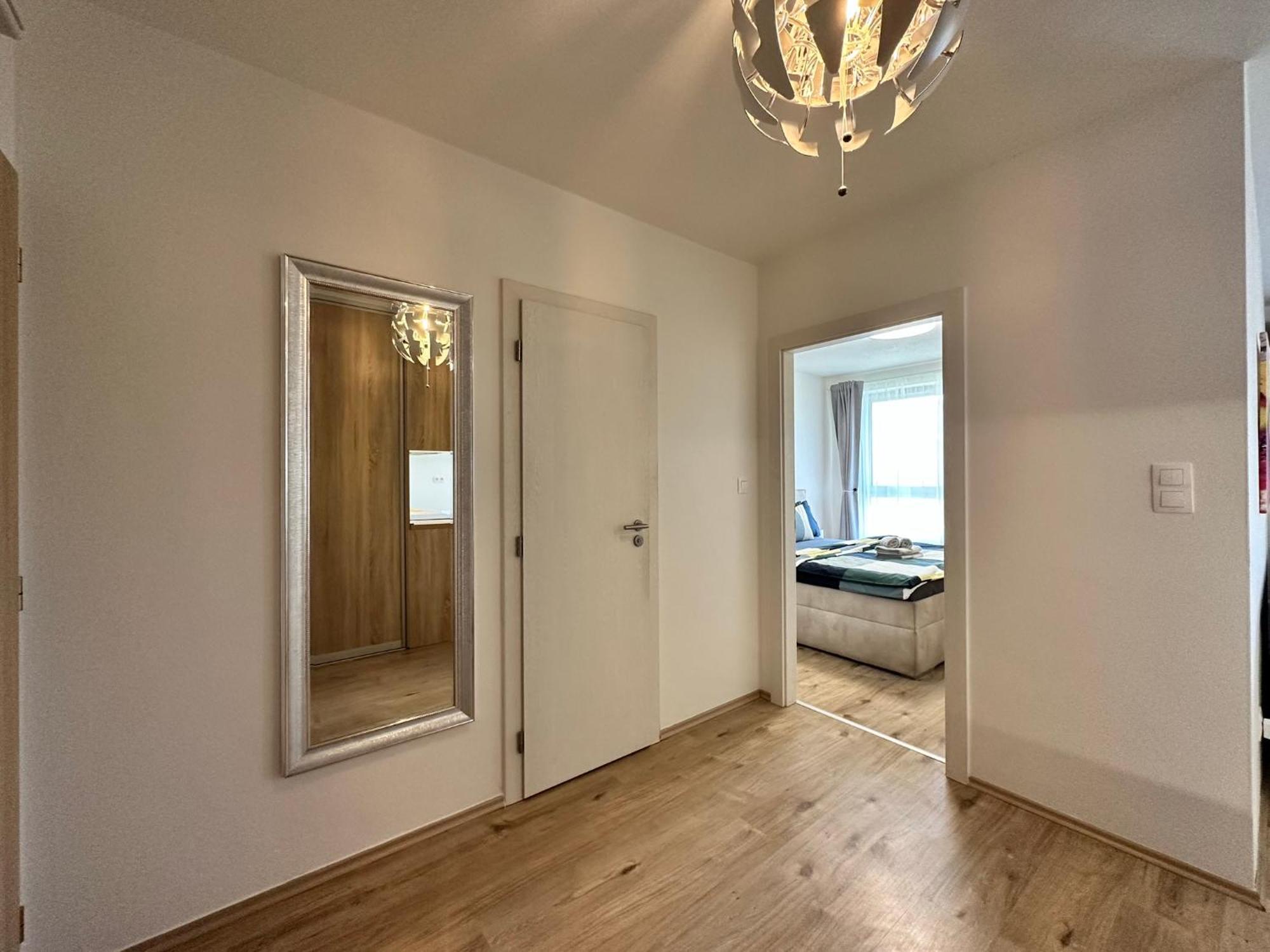 Novozariadeny Apartman Pri Starom Moste Bratislava Luaran gambar