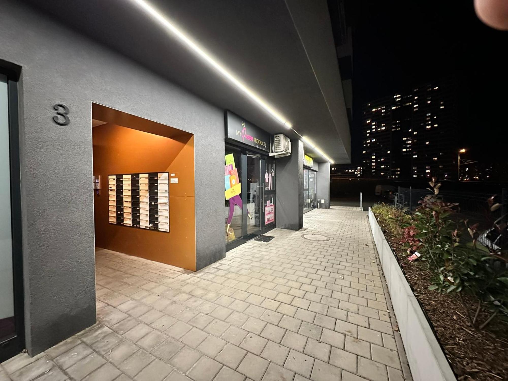 Novozariadeny Apartman Pri Starom Moste Bratislava Luaran gambar